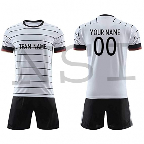 Custom Sizes Soccer Uniforms manufacturer 